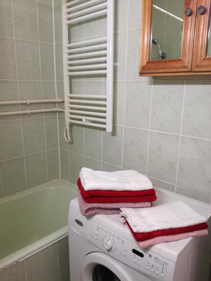 Sara Apartman Targu Mures Ngoại thất bức ảnh